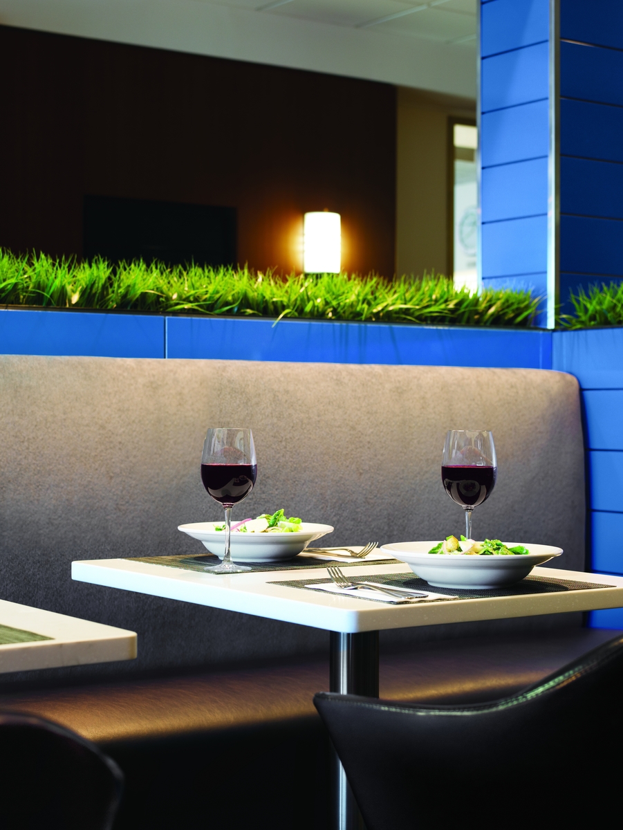 Delta Sky Club JFK T4 1.jpg Delta News Hub